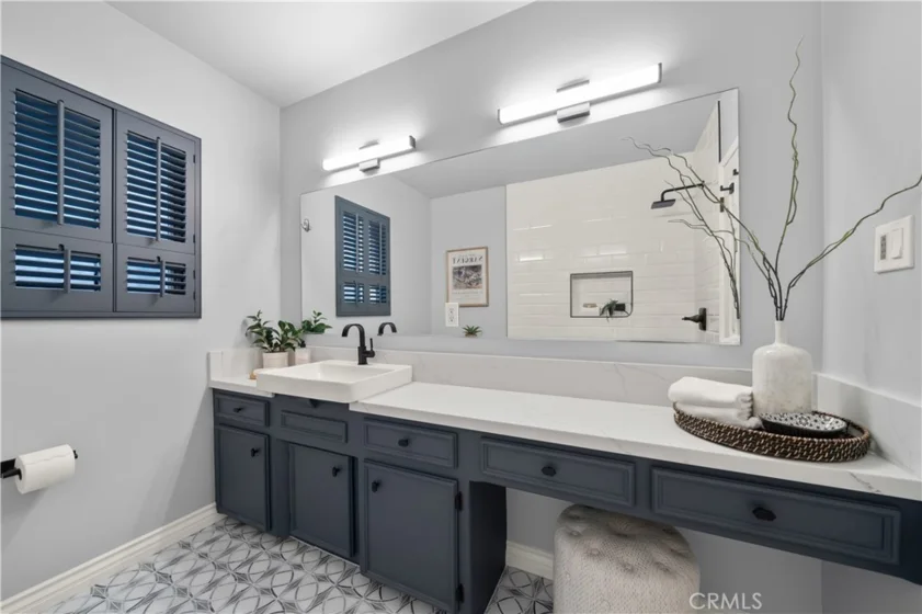 2027 E Appleton #1 photo 6