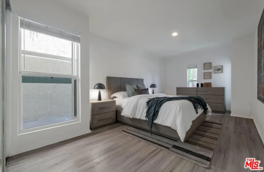 245 Hollister Avenue #1 photo 30