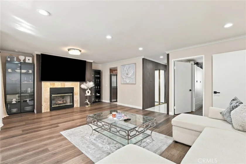 330 Burchett #206 photo 5