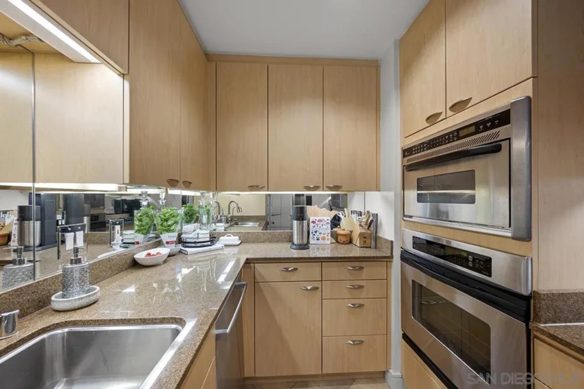 645 Front Street #1807 photo 16