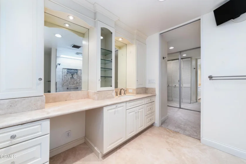380 S Orange Grove Boulevard #12 photo 28