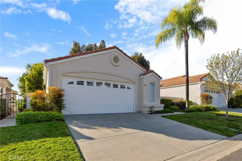 40511 Via Amapola photo 3