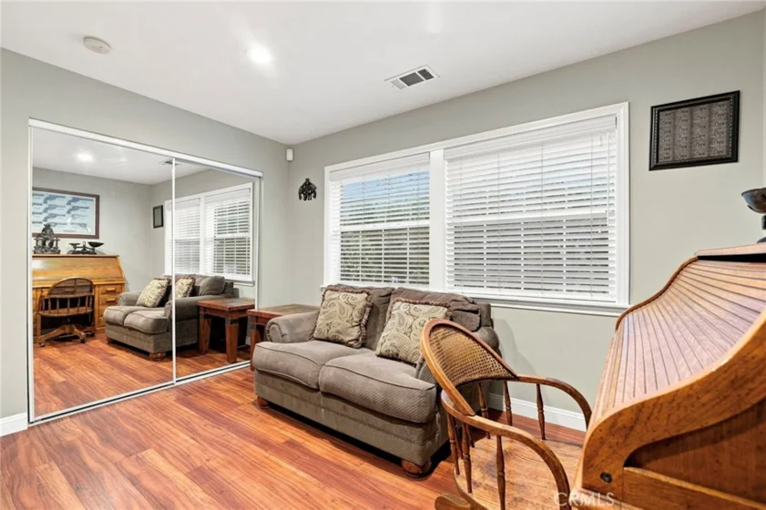 42761 Juniper photo 38