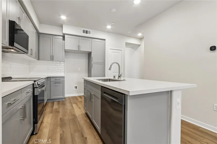 9563 Hannah Way photo 21