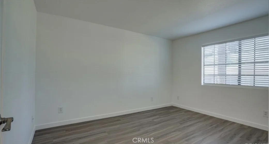 4121 Hathaway Avenue #3 photo 22