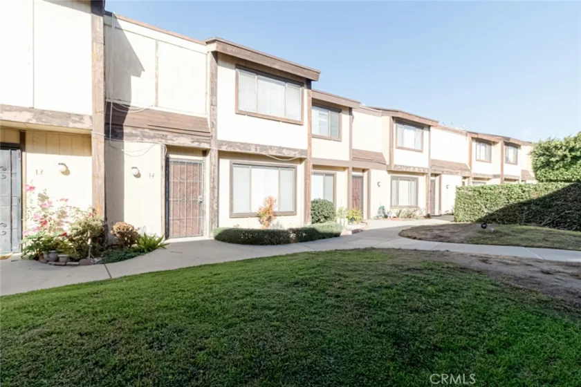 9324 Van Nuys Boulevard #14 photo 1