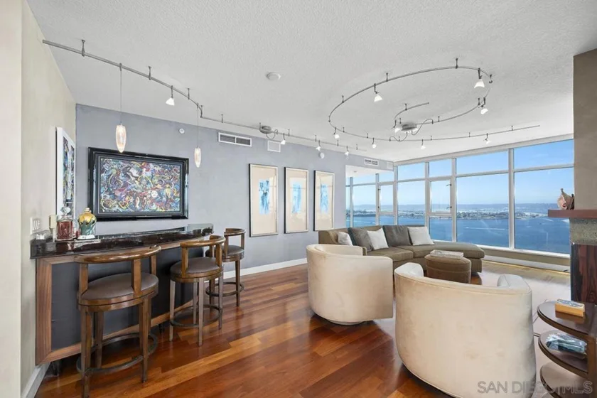 1205 Pacific Hwy #3101 photo 9