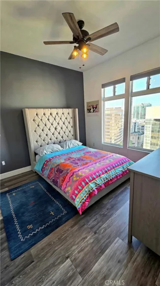 488 E Ocean #1607 photo 9
