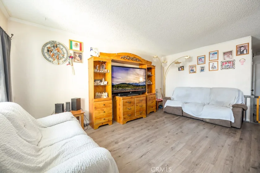 25899 Baylor Way photo 2