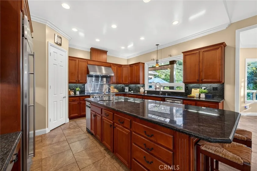 41275 Hacienda Drive photo 11