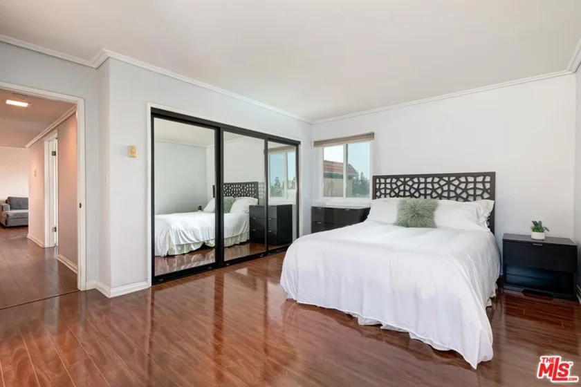 5651 Windsor Way #308 photo 10