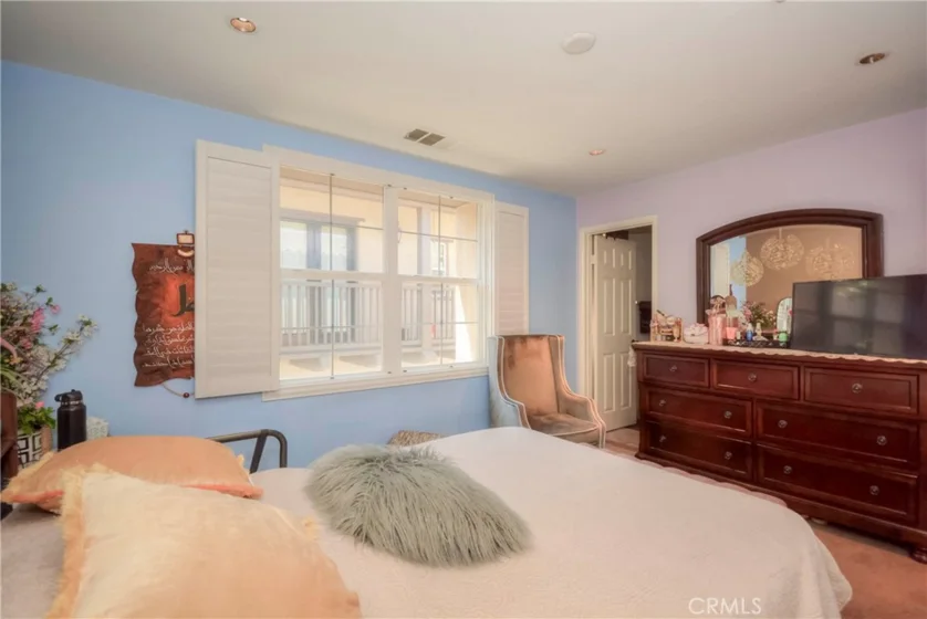 4445 Owens photo 18
