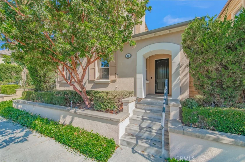 83 Twin Gables photo 2