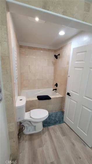 2424 S Gaffey photo 17