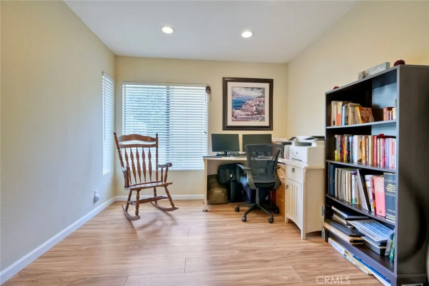 3304 Caminito Eastbluff #143 photo 18