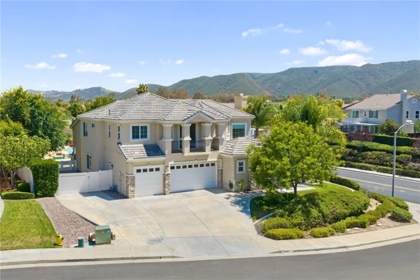 42490 Azure Sky Court photo 1