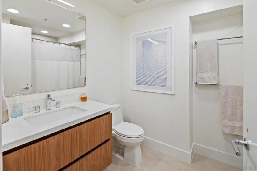 1205 Pacific Hwy #1206 photo 17