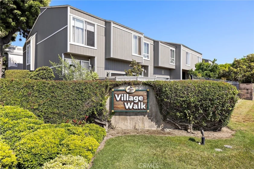 2640 W Segerstrom Avenue #B photo 24