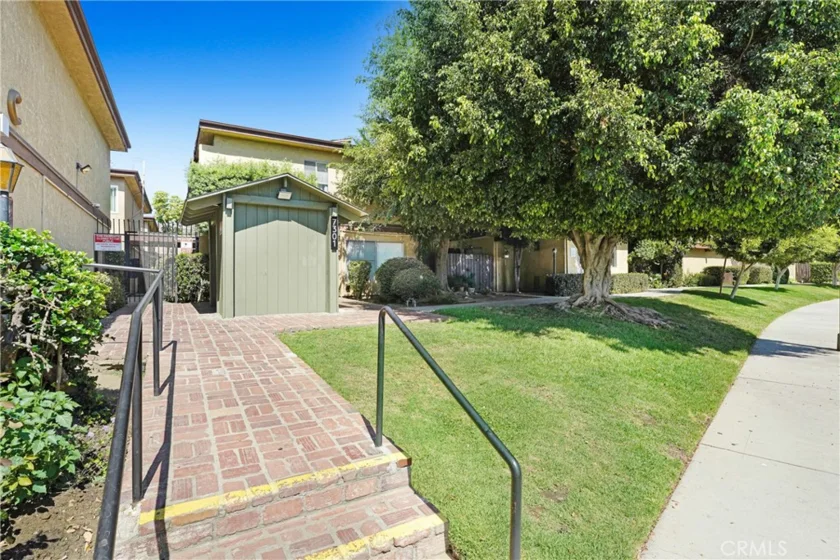 7301 Lennox Avenue #D13 photo 15