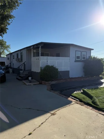 24648 Hayes Avenue photo 1