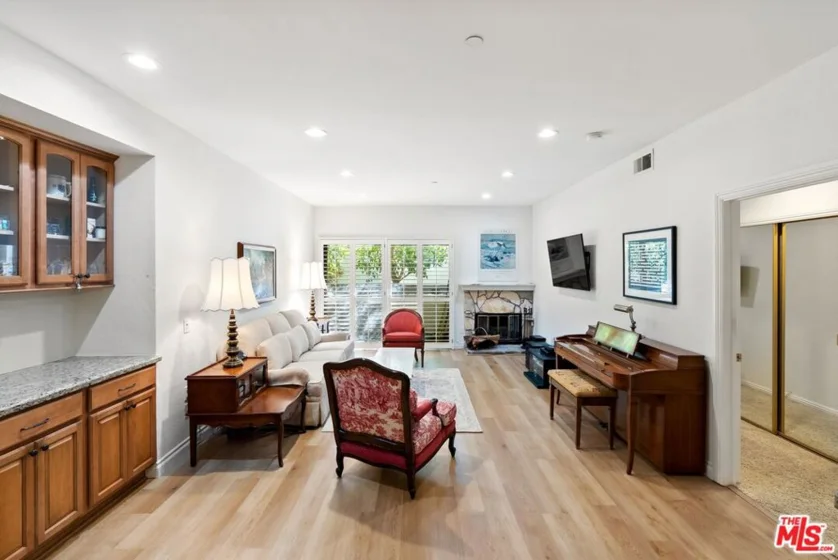 14630 Dickens Street #105 photo 6