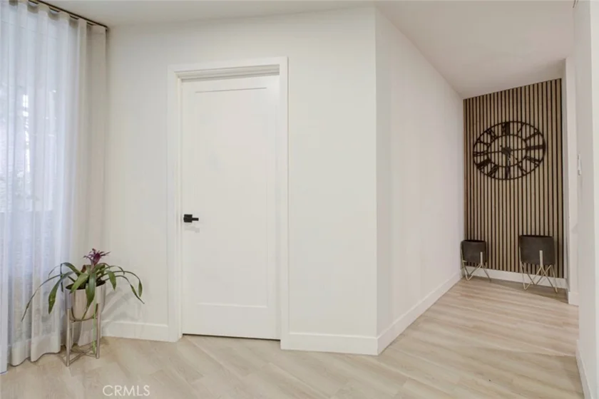 5411 Tyrone Avenue #203 photo 25