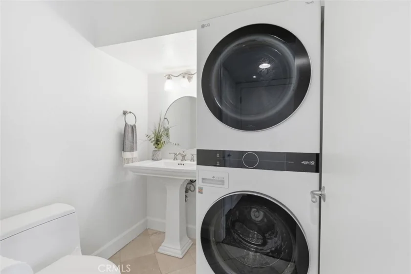 1747 Barry Avenue #106 photo 6
