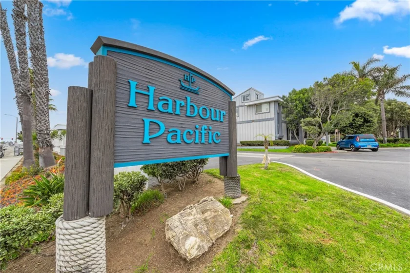17062 Pacific Coast #101 photo 1