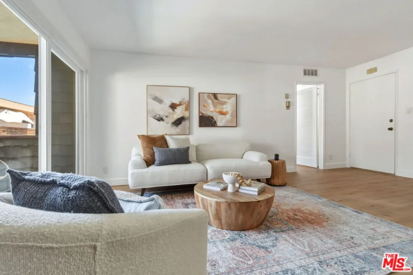 5403 Newcastle Avenue #19 photo 11