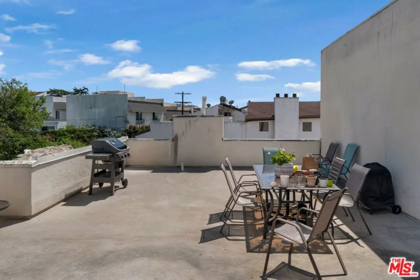 1722 Malcolm Avenue #304 photo 42