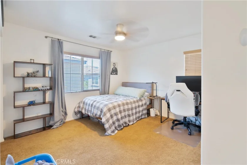 45776 Klamath Court photo 19