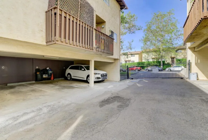 3631 Lemona #C photo 16