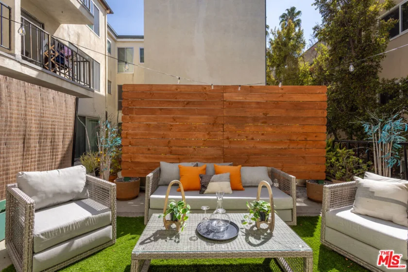 1045 N Kings Road #107 photo 22