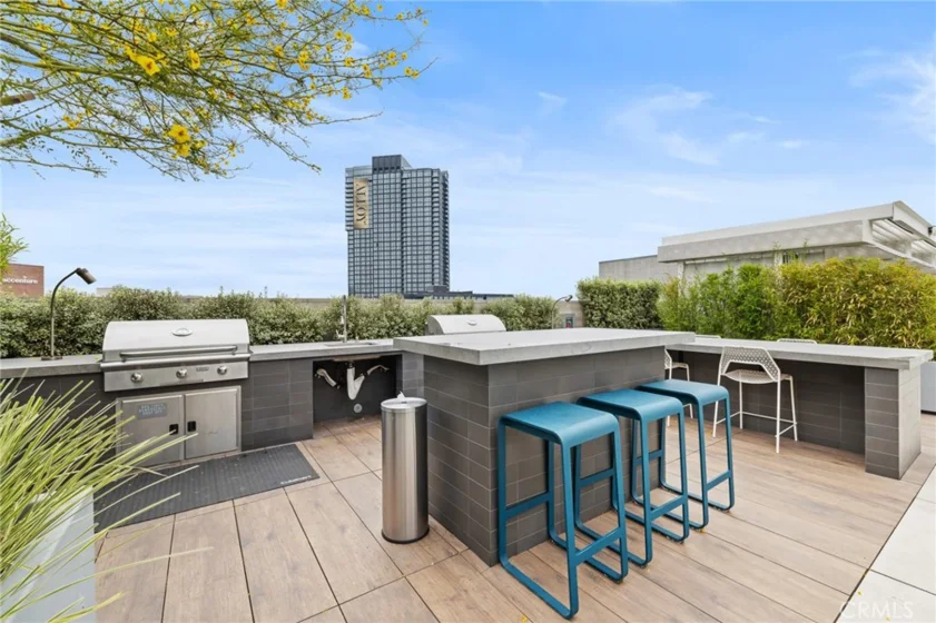 527 Molino Street #213 photo 10