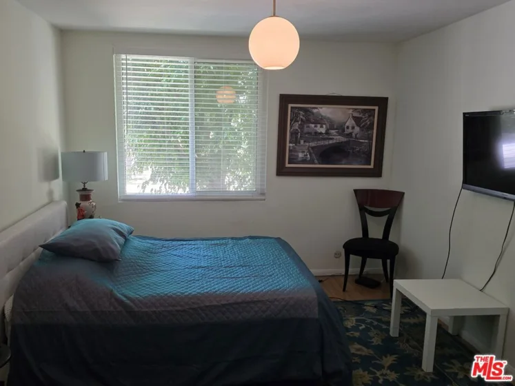 14315 Riverside Drive #105 photo 16