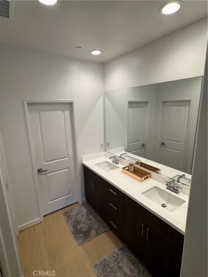 4260 Powell Way #118 photo 23