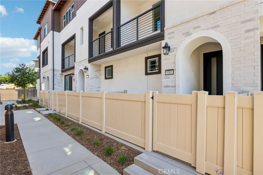 9536 Hannah Way photo 22