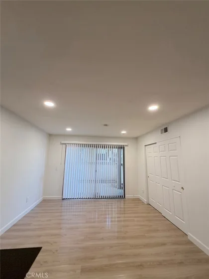 1144 W Blaine photo 3