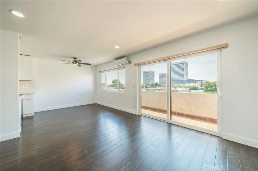 1601 Veteran Avenue #301/302 photo 3