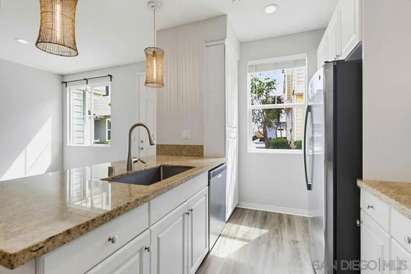 505 Turnstone photo 5