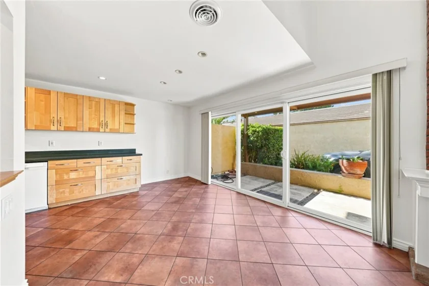4725 Cardena photo 8