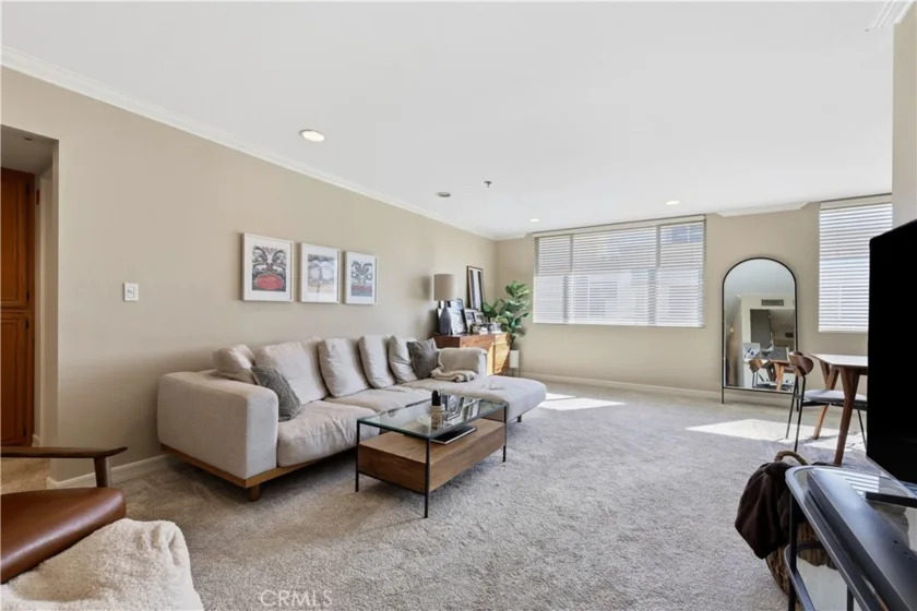 4501 Cedros Avenue #330 photo 2