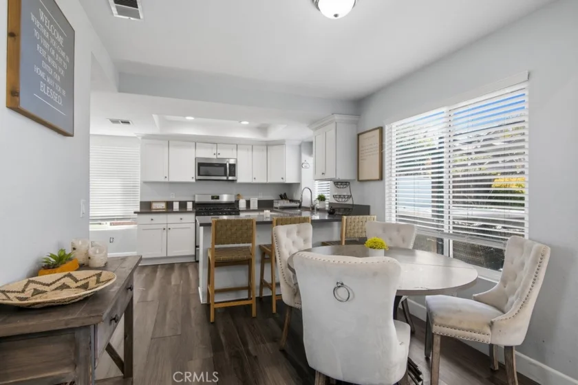 27035 Winchester Creek Avenue photo 10