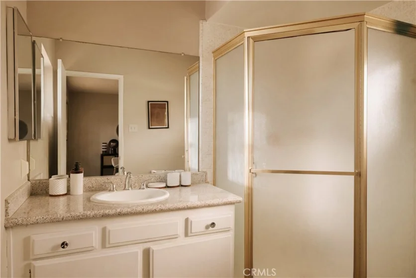 5315 Yarmouth Avenue #322 photo 14