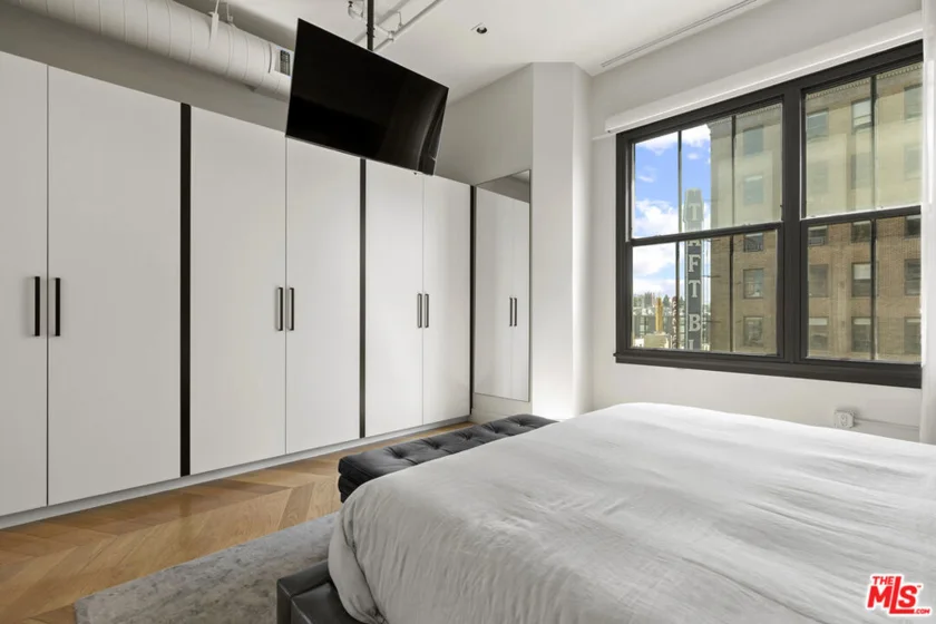 1645 N Vine Street #606 photo 10