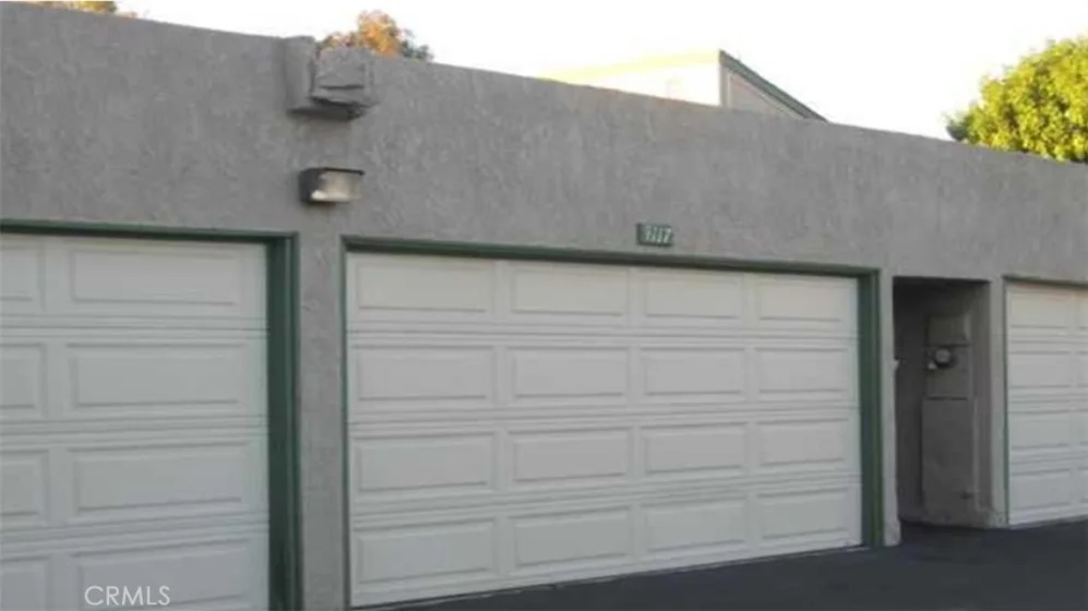 9117 Westminster Avenue photo 2