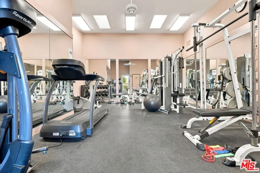 4411 Los Feliz Boulevard #1104 photo 41