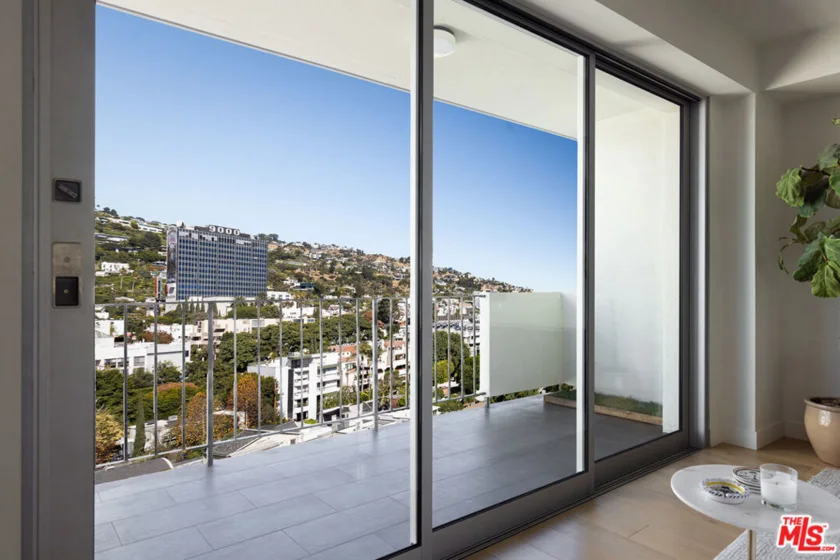 818 N Doheny Drive #1001 photo 11