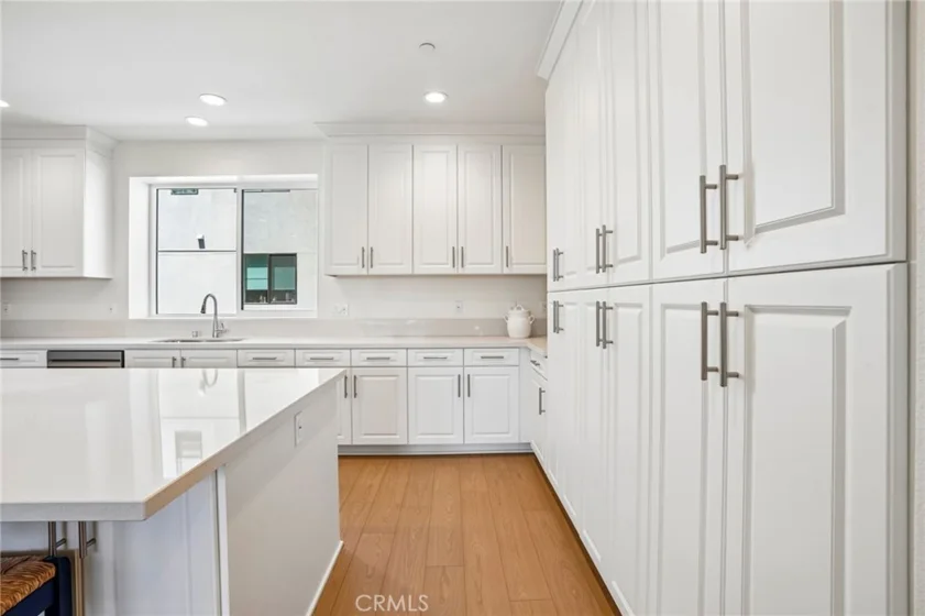 5876 Linden Ave Avenue #9 photo 12