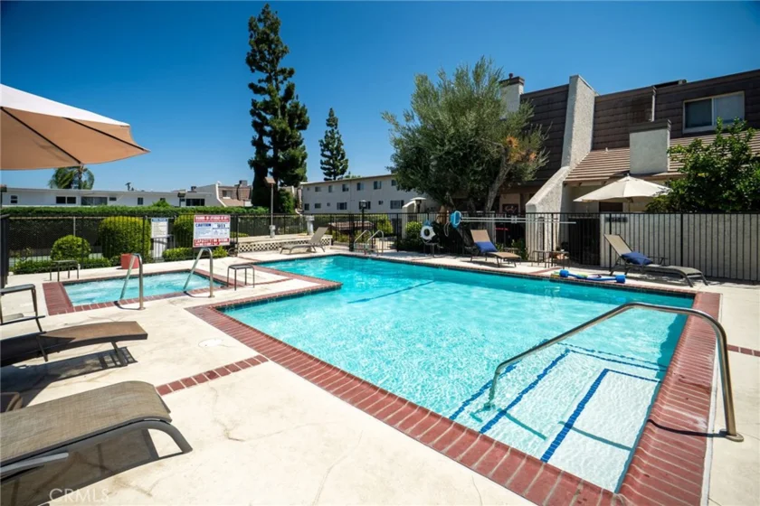 18360 Collins #L photo 35